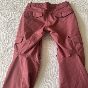 Ski/snowboard pants